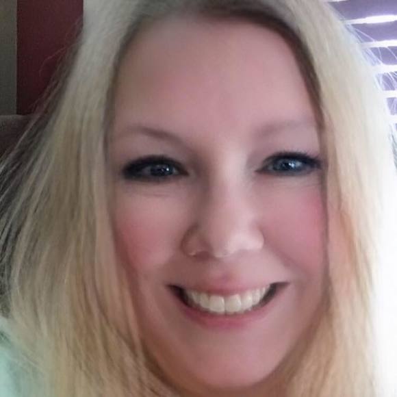 Meet your Posher, Kirsten - Picture 1 of 1